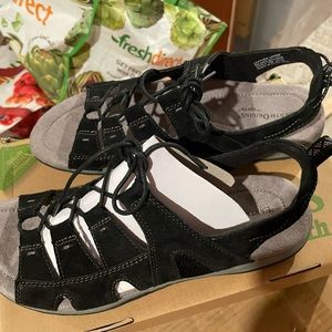 Earth origin shoe - sassy - black 10